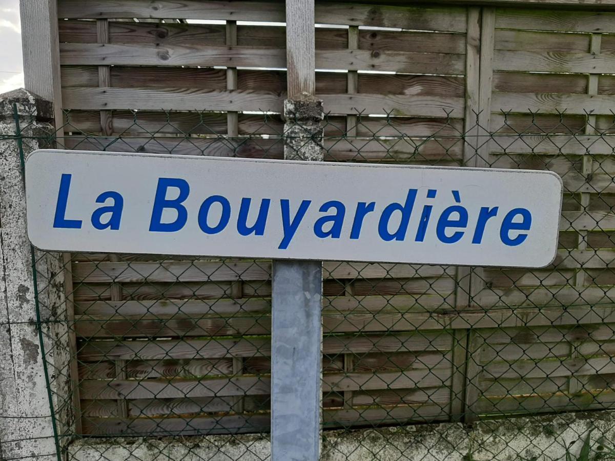 La Bouyardiere Saint-Mars-d'Egrenne 外观 照片