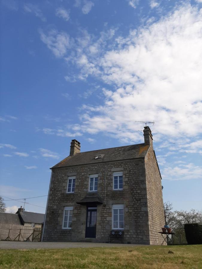 La Bouyardiere Saint-Mars-d'Egrenne 外观 照片